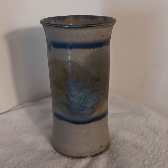 Art Pottery Mug Stein 7" Tall - Picture 6 of 6